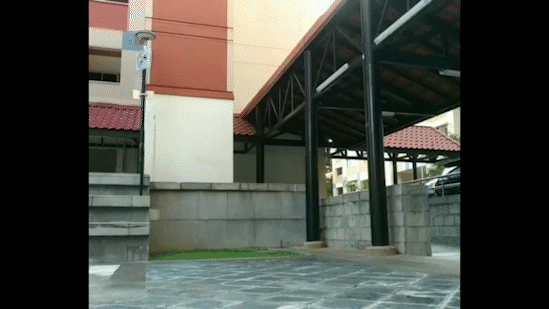 Edmund doing parkour jumps at bishan parkour spot in singapore